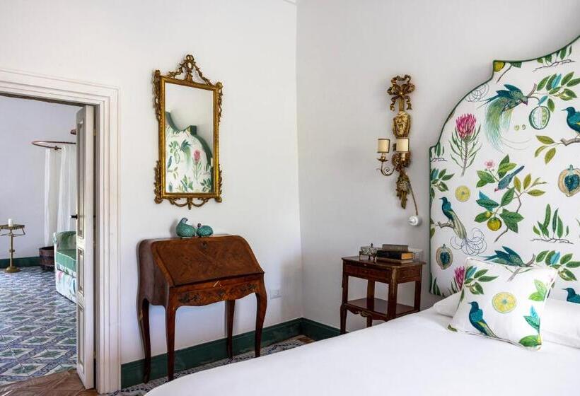 اتاق لوکس با چشم‌انداز, Villa De Cillis Carafa