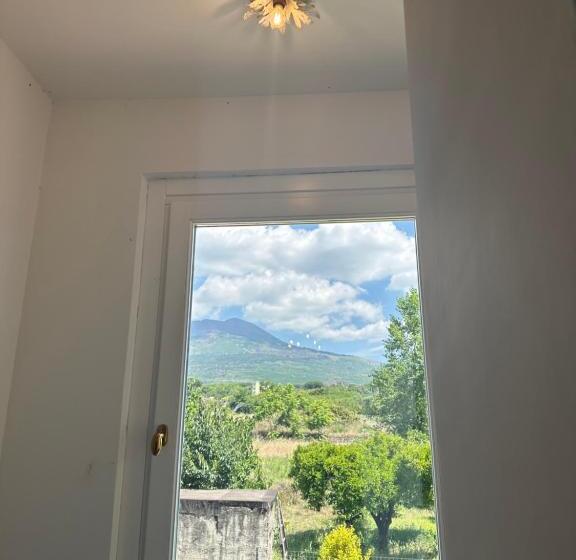 اتاق لوکس با چشم‌انداز, Villa De Cillis Carafa