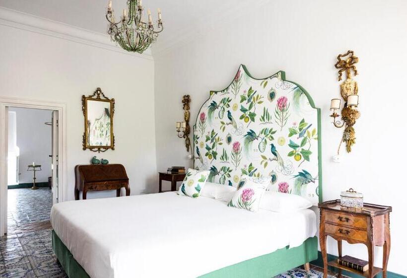 اتاق لوکس با چشم‌انداز, Villa De Cillis Carafa