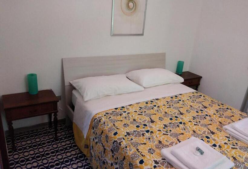 Apartamento 2 Dormitórios, Appartamento Degli Dei