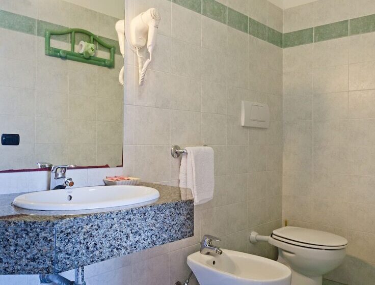 اتاق استاندارد سه نفره, Agriturismo Al Parco Lecce