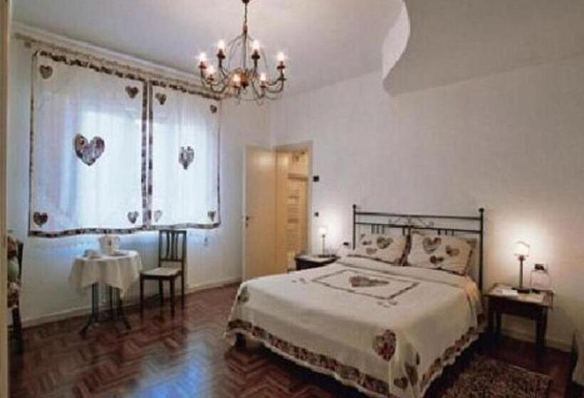 Номер Стандарт, Casa Del Miele