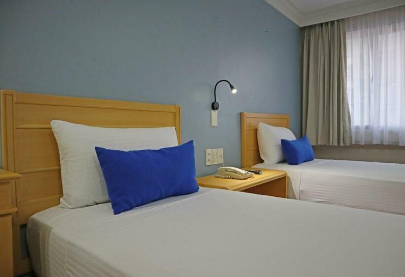 Quarto deluxe, Fersal Hotel Malakas, Quezon City