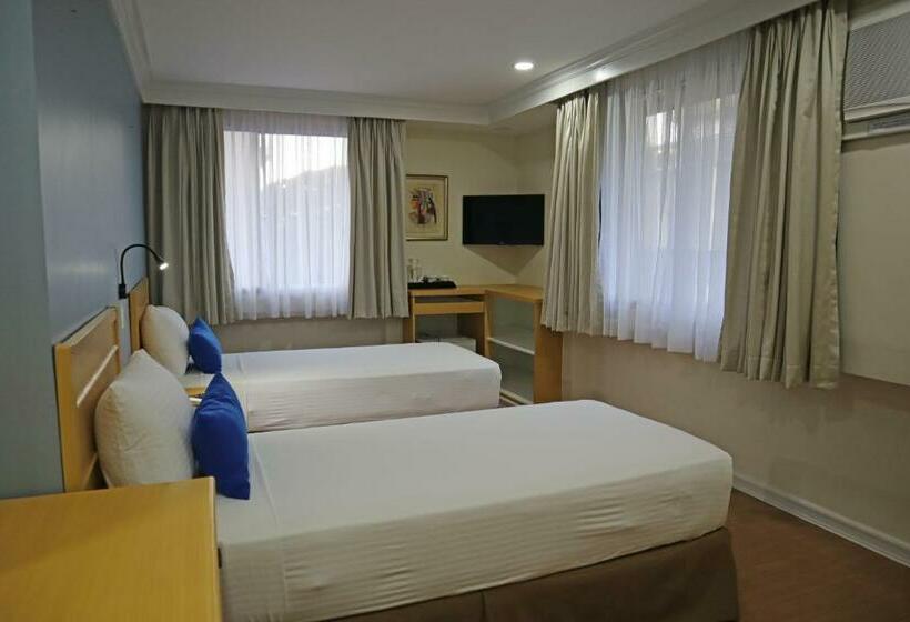 디럭스 룸, Fersal Hotel Malakas, Quezon City