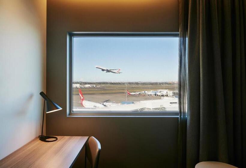 اتاق دلوکس با تخت کینگ و چشم‌انداز, Rydges Sydney Airport