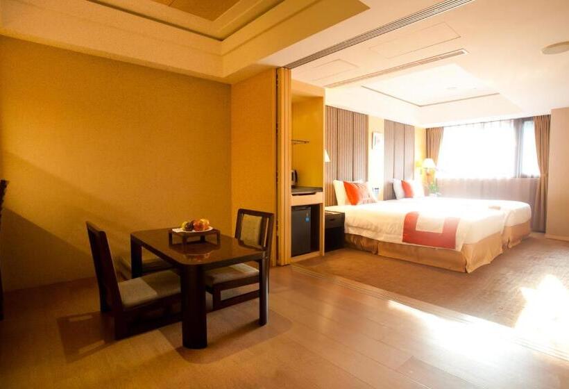 Deluxe Room Mountain View, Sun Moon Lake