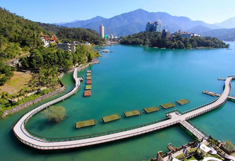 سوییت لوکس, Sun Moon Lake