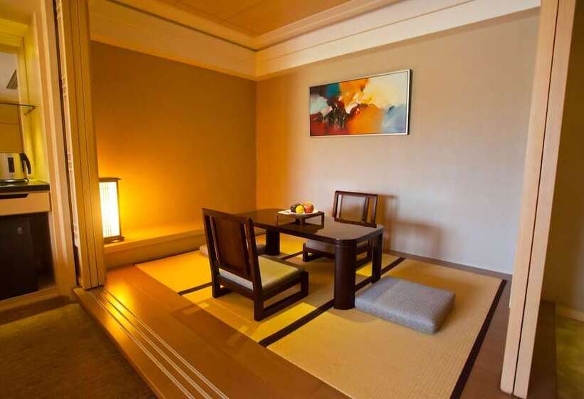 اتاق استاندارد با چشم‌انداز دریاچه, Sun Moon Lake