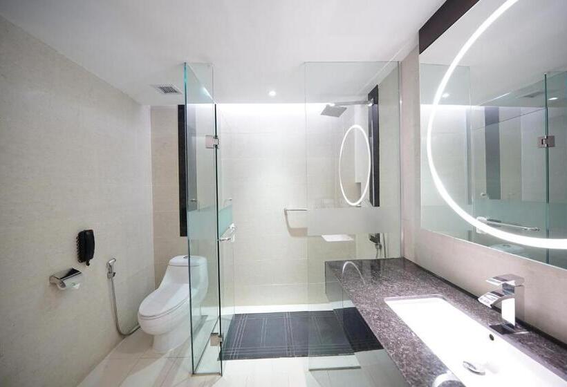 Номер Superior, Swiss Belhotel Harbour Bay