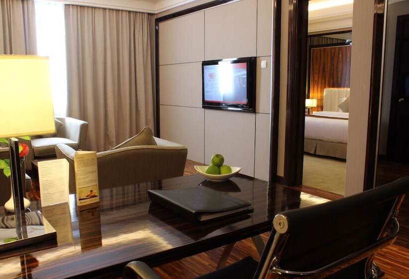 Полулюкс, Swiss Belhotel Harbour Bay