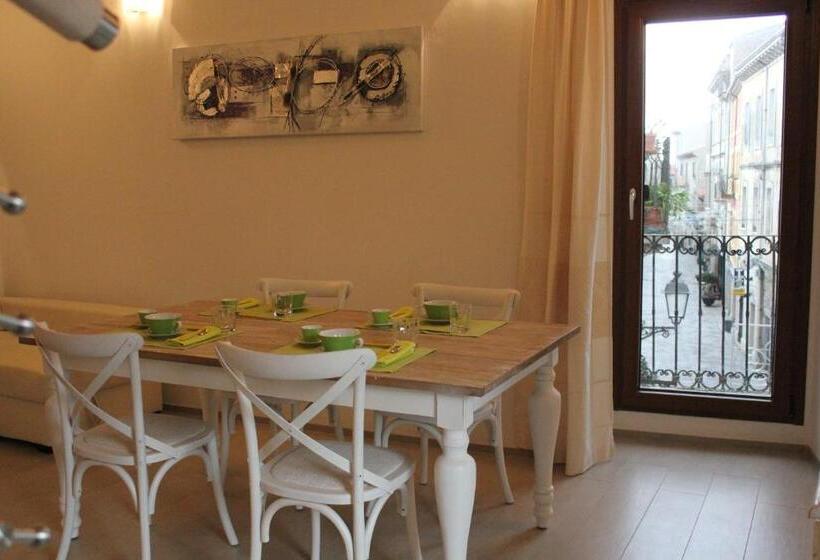اتاق عادی, B&b Piazza Di L Ara