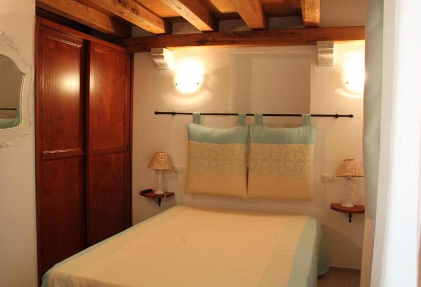 اتاق عادی, B&b Piazza Di L Ara