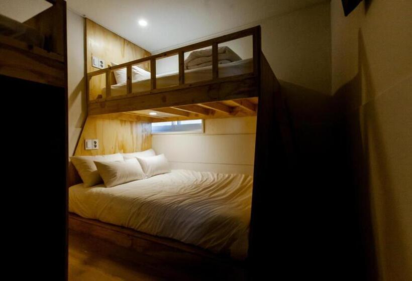 سوئیت خانوادگی اقتصادی, Seoulite Inn Myeongdong Formerly   Step Inn Myeongdong 2