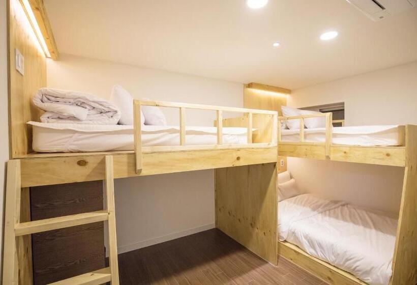 سوئیت خانوادگی اقتصادی, Seoulite Inn Myeongdong Formerly   Step Inn Myeongdong 2