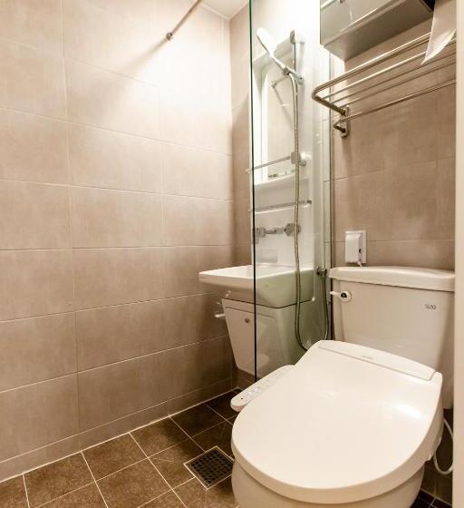 سوئیت خانوادگی اقتصادی, Seoulite Inn Myeongdong Formerly   Step Inn Myeongdong 2