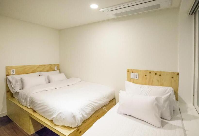 اتاق استاندارد سه نفره, Seoulite Inn Myeongdong Formerly   Step Inn Myeongdong 2