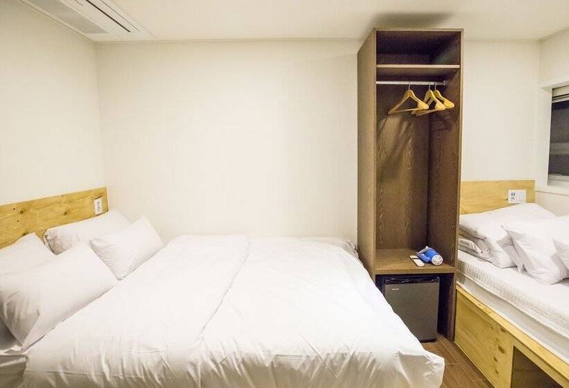 اتاق استاندارد سه نفره, Seoulite Inn Myeongdong Formerly   Step Inn Myeongdong 2