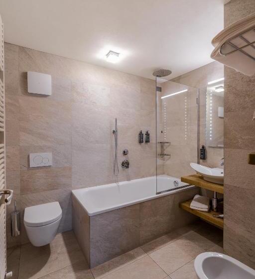 اتاق استاندارد, Bivio Hotel Plaza