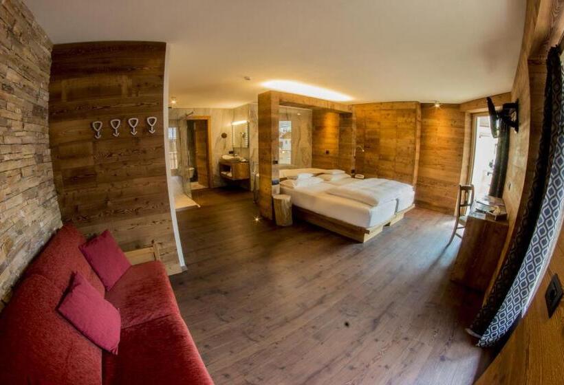 سوییت جونیور, Bivio Hotel Plaza