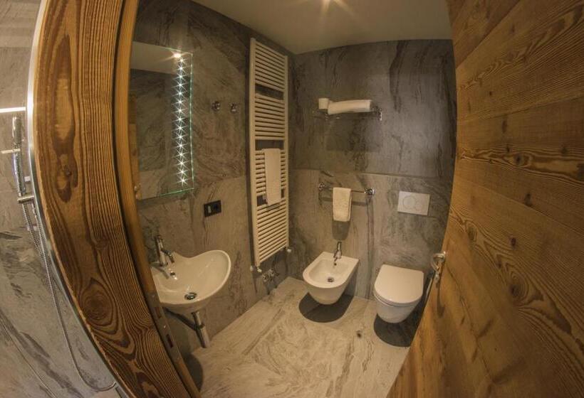 اتاق لوکس, Bivio Hotel Plaza
