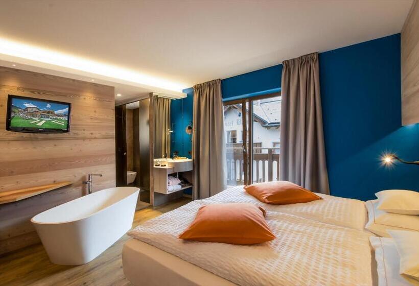 اتاق لوکس با بالکن, Bivio Hotel Plaza