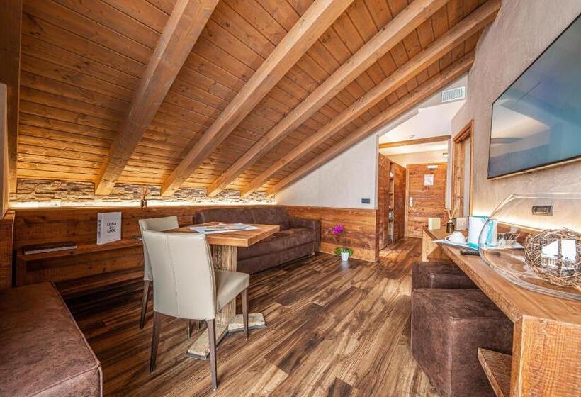 سوییت لوکس, Bivio Hotel Plaza
