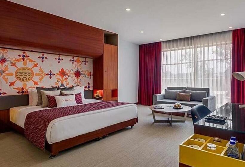 سوییت, Triton By Shyama Hotels & Resorts