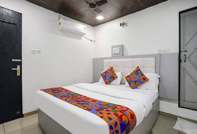Quarto Deluxe, Fabexpress Park Residency   Nr Mumbai International Airport