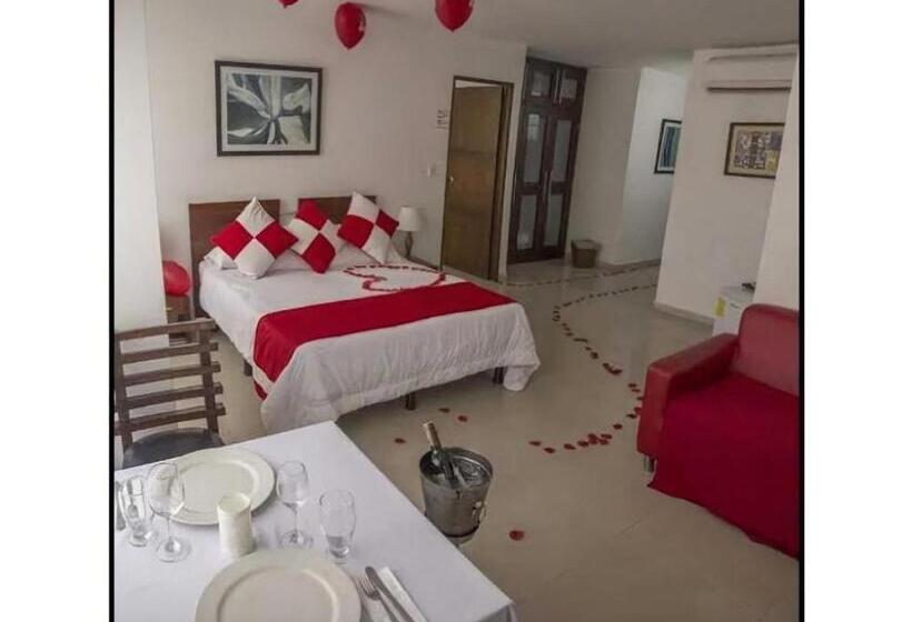 Трехместный Номер Deluxe, Aw Hotel Chipichape Urban