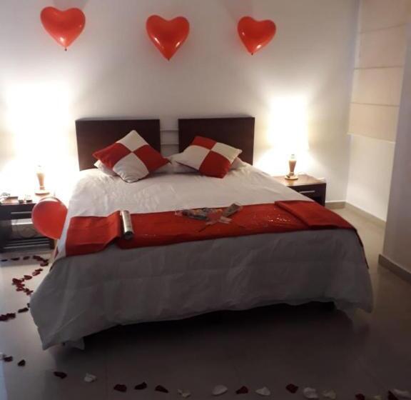Четырехместный Номер Deluxe, Aw Hotel Chipichape Urban