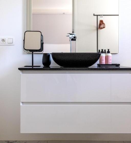 اتاق لوکس, B&b Josephine