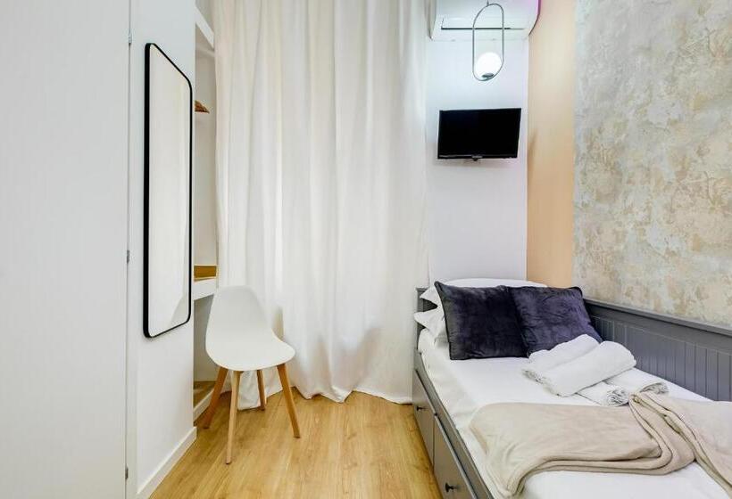 חדר אקונומי יחיד, Orazio Inn Suite