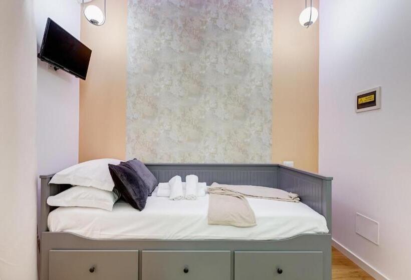 חדר אקונומי יחיד, Orazio Inn Suite
