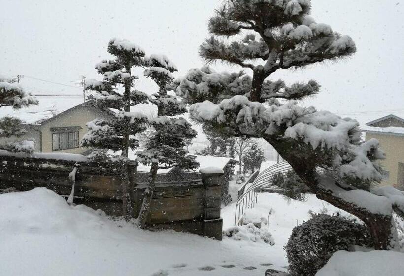 Дом 1 Спальня, First Floor Tatami Room Local House Stay  Vacation Stay 75395v