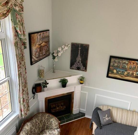 Номер Стандарт Индивидуальный, The Jypsy Inn Chambre Damour Bracebridge