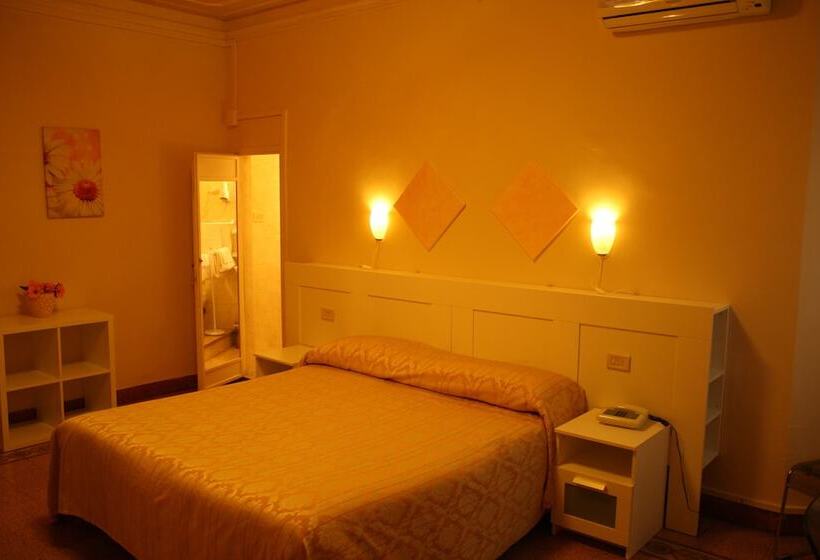 اتاق استاندارد سه نفره, Albergo Il Giglio