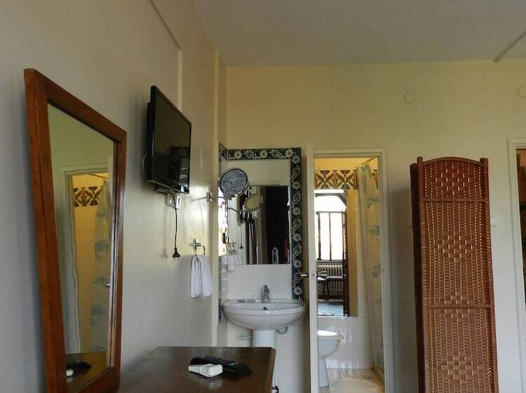 ファミリールーム, Guest House   Grandma S House