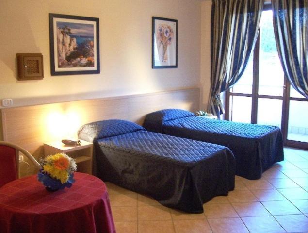 اتاق استاندارد چهار تخته, Villa Giovanna