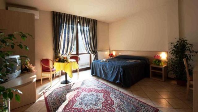 اتاق پنج‌تخته استاندارد, Villa Giovanna