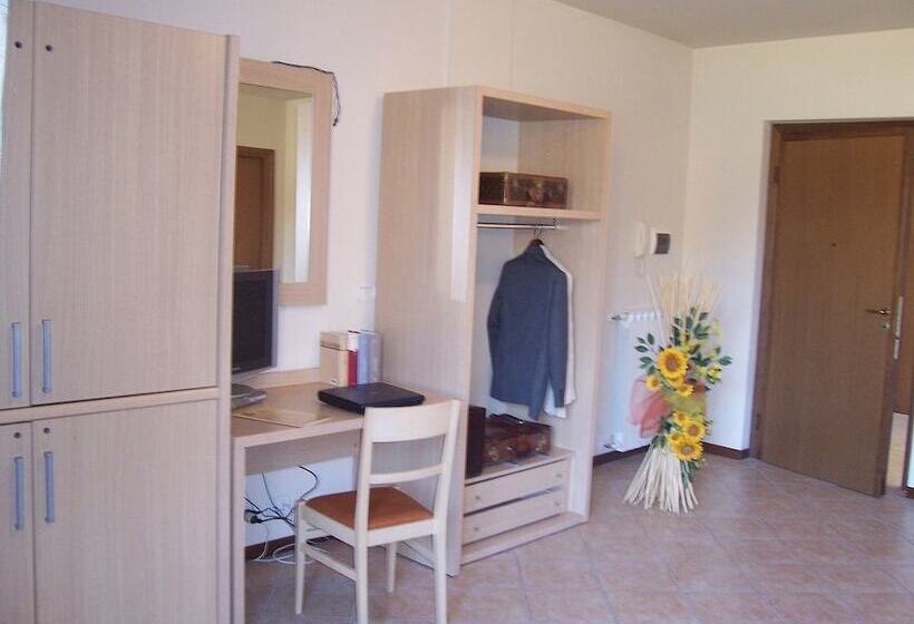 اتاق استاندارد چهار تخته, Villa Giovanna