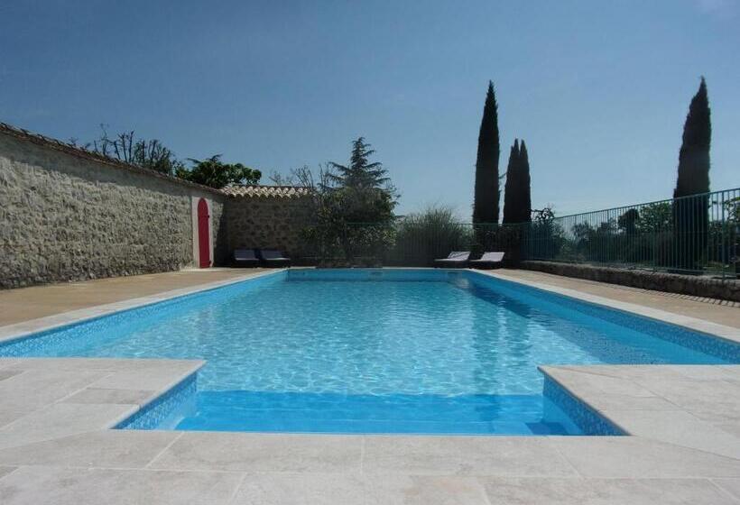 خانه 4 خوابه, Gîte L Escoussou Au Calme, 6p, 4ch, 130m2, Charme Et Nature, Piscine Chauffée, Sud Ardèche