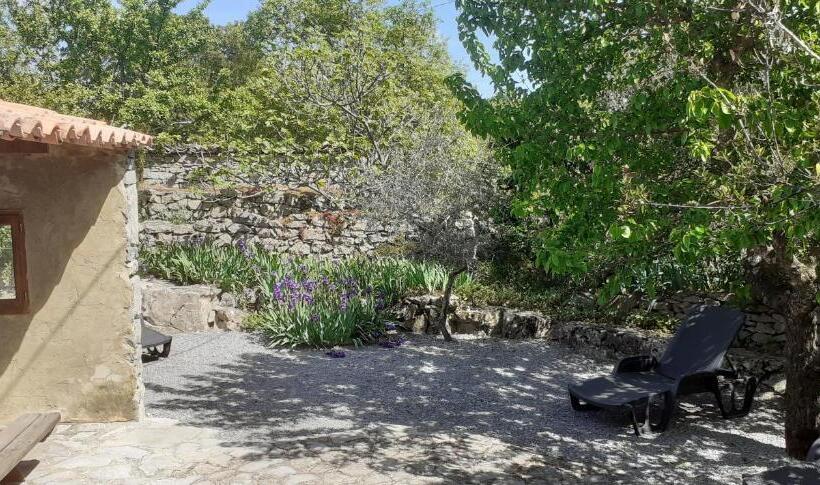 خانه 4 خوابه, Gîte L Escoussou Au Calme, 6p, 4ch, 130m2, Charme Et Nature, Piscine Chauffée, Sud Ardèche