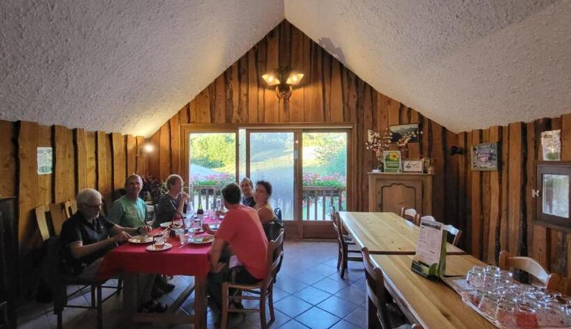 Номер Стандарт Вид на Горы, Les Clarines Perceneige   Chambre D Hôtes Vue Sur Montagne