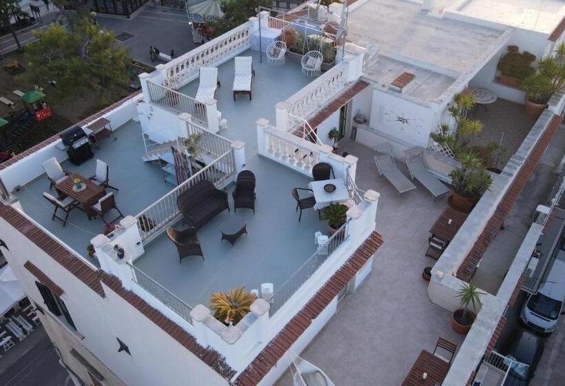 اتاق راحتی سه تخته, Viesthouse