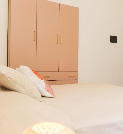 اتاق راحتی سه تخته, Viesthouse