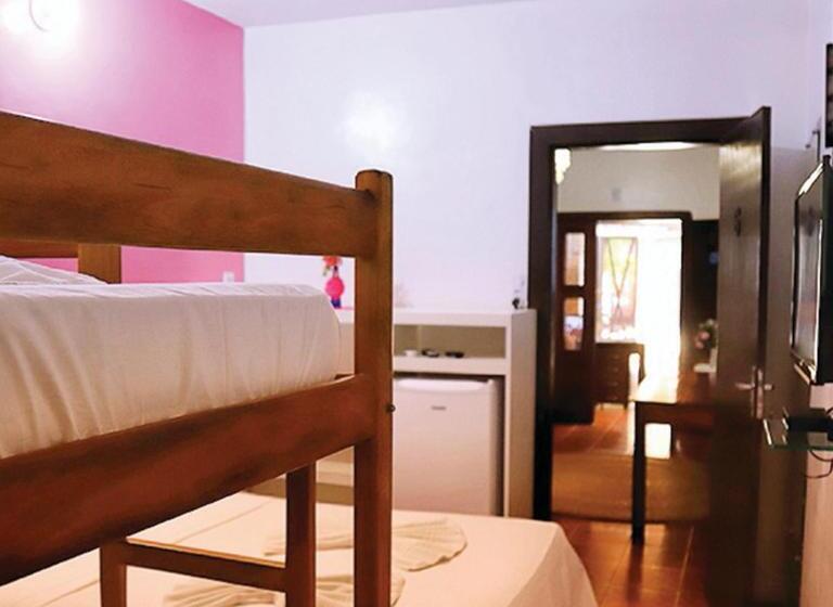 Economy Quadruple Room, Pousada Casa Cecilia