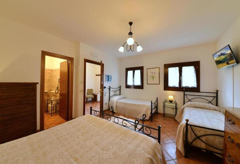 اتاق استاندارد چهار تخته, Agriturismo Sasso Rosso