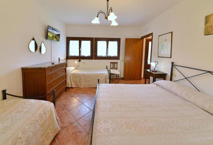 اتاق استاندارد چهار تخته, Agriturismo Sasso Rosso