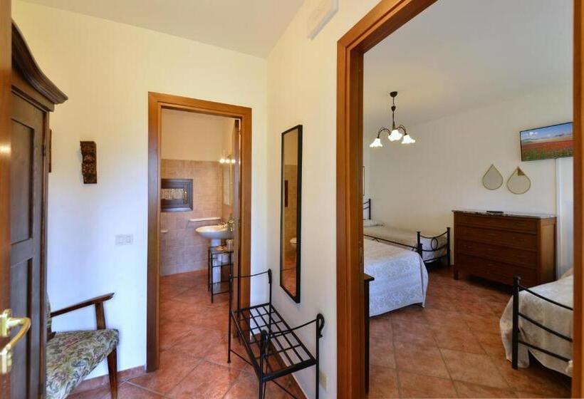 اتاق استاندارد چهار تخته, Agriturismo Sasso Rosso