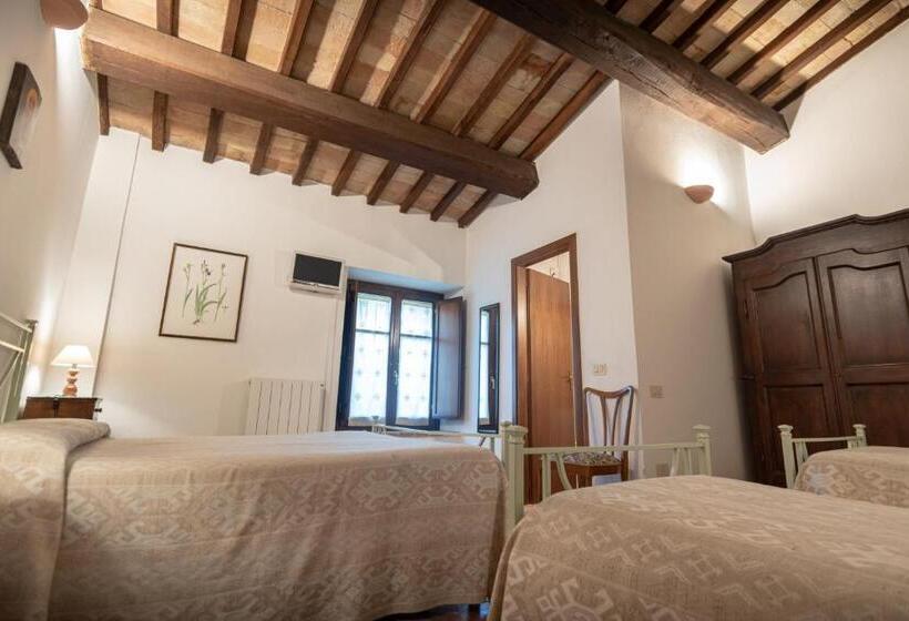 اتاق استاندارد چهار تخته, Agriturismo Sasso Rosso